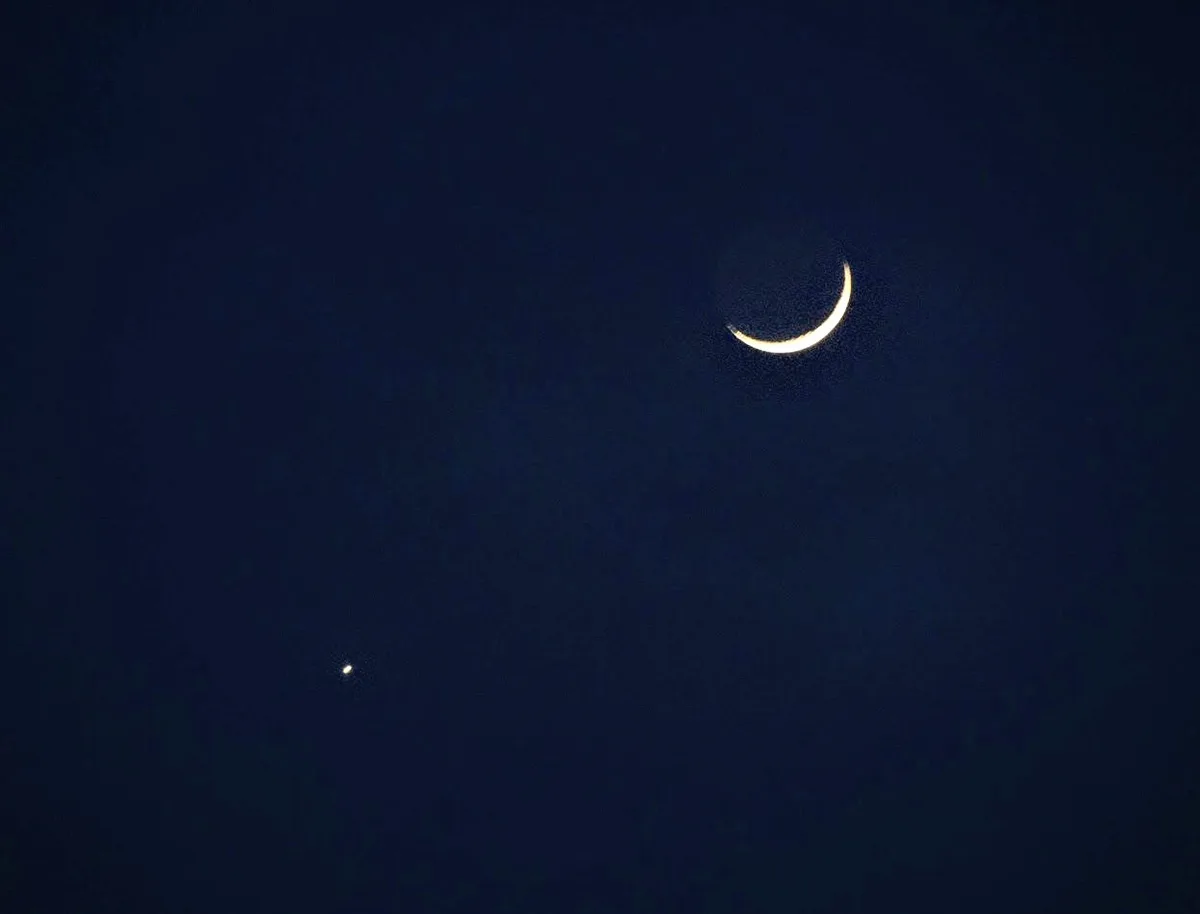Susan Tyler captured this image of Venus and the crescent Moon from Copperopolis, California, USA, 18 May 2026, with a Google smartphone.