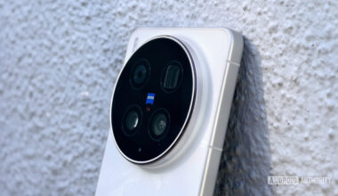vivo X300 Ultra rear camera bump