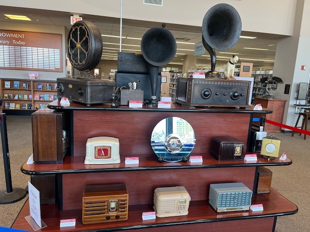 WOMT Continues Celebration Of 100 Years With Local Radio Collector