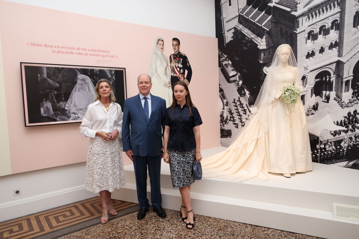 Through their timeless fashion choices, Princess Caroline and Alexandra of Hanover honored the enduring legacy of Grace Kelly, whose style continues to inspire generations of the Grimaldi family.