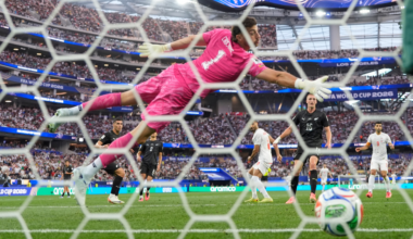 Iran held by New Zealand in FIFA World Cup Group G