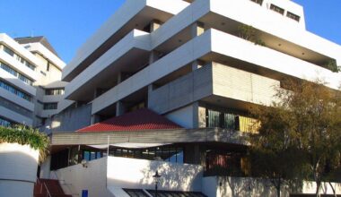 Knife allegedly used to demand money outside library