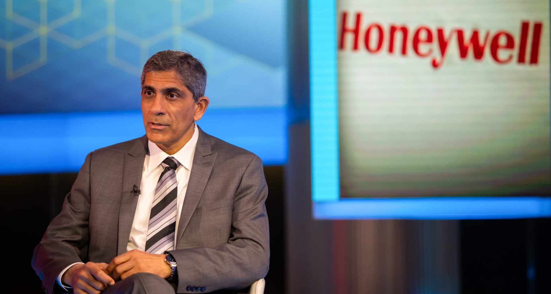 Honeywell CEO says AI will 'redefine automation' as labor shortages mount