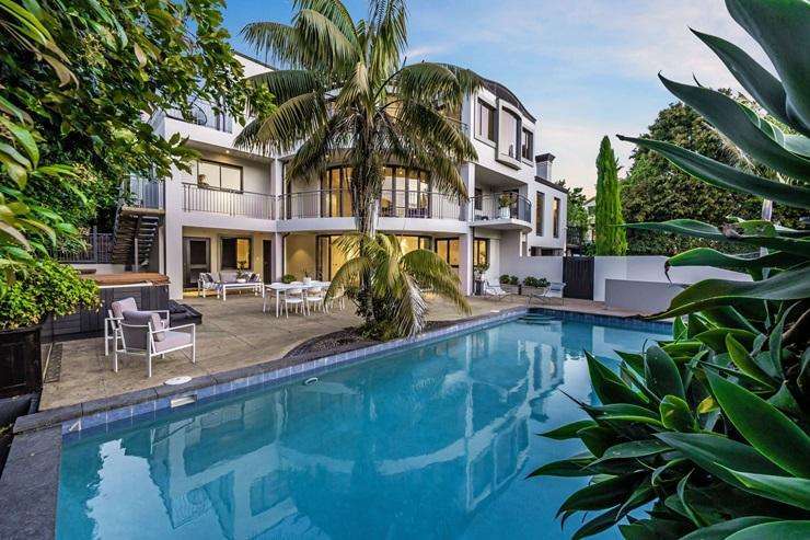 A striking black home on Mainston Road, in Auckland's Remuera, was sold at a mortgagee auction last month. Photo / Supplied