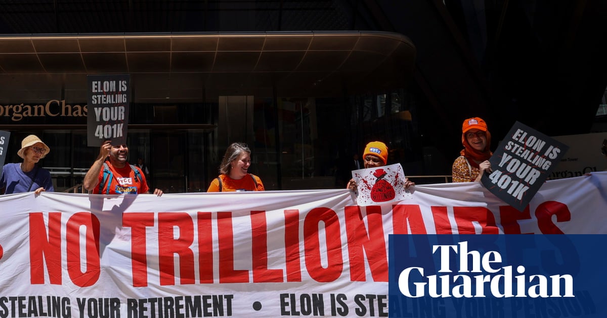 As billionaires’ wealth soars, US workers struggle: ‘The rich keep getting richer for no good reason’ | US income inequality