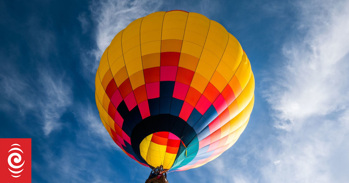 Man dies jumping from hot air balloon in Vincent van Gogh's hometown