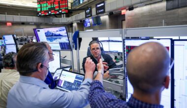 CEOs signal layoffs, plummeting confidence as economic outlook darkens in 2026