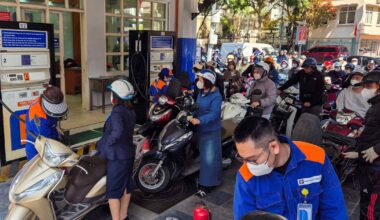 Vietnam inflation rises to 2020 high; trade deficit widens on fuel costs