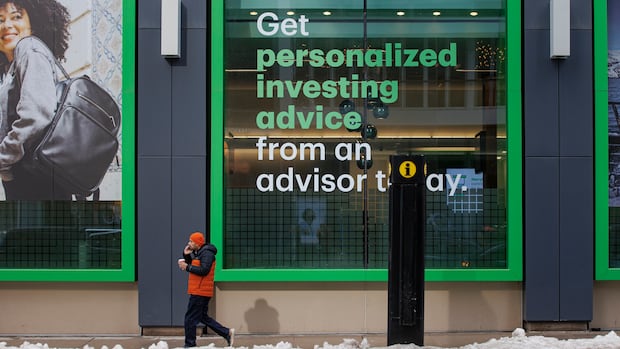 Albertans most likely in Canada to get financial advice from AI, social media, poll shows