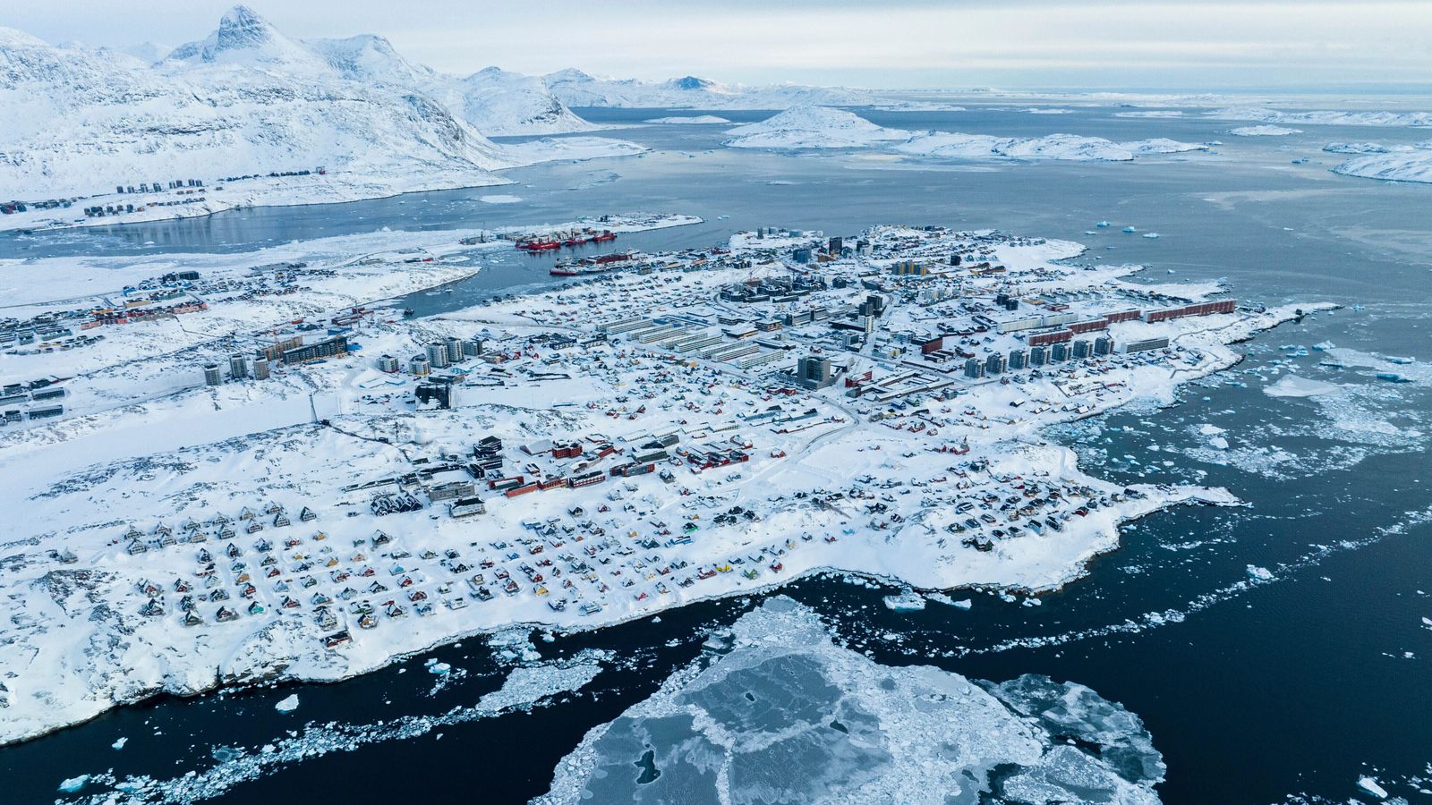 Global sea level rise threatens 77-132 million people with inundation