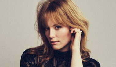 Freya Ridings: The singer on her famous Peppa Pig father, her marriage to Ewan J Phillips and her musical upbringing
