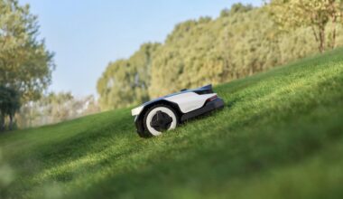 Roborock is ready to rock your lawn.