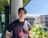 Human subjects, main camera (1x): Portrait mode - 23mm, f/2.8, ISO 50, 1/810s (3840x3072px) - Honor Magic V6 review