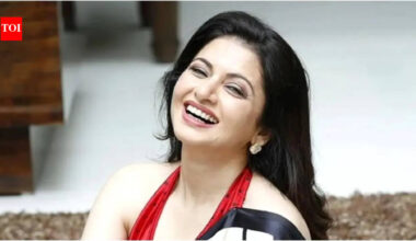 ‘I was scolded by Yash Chopra’: Bhagyashree opens up about the iconic offers she turned down | Hindi Movie News
