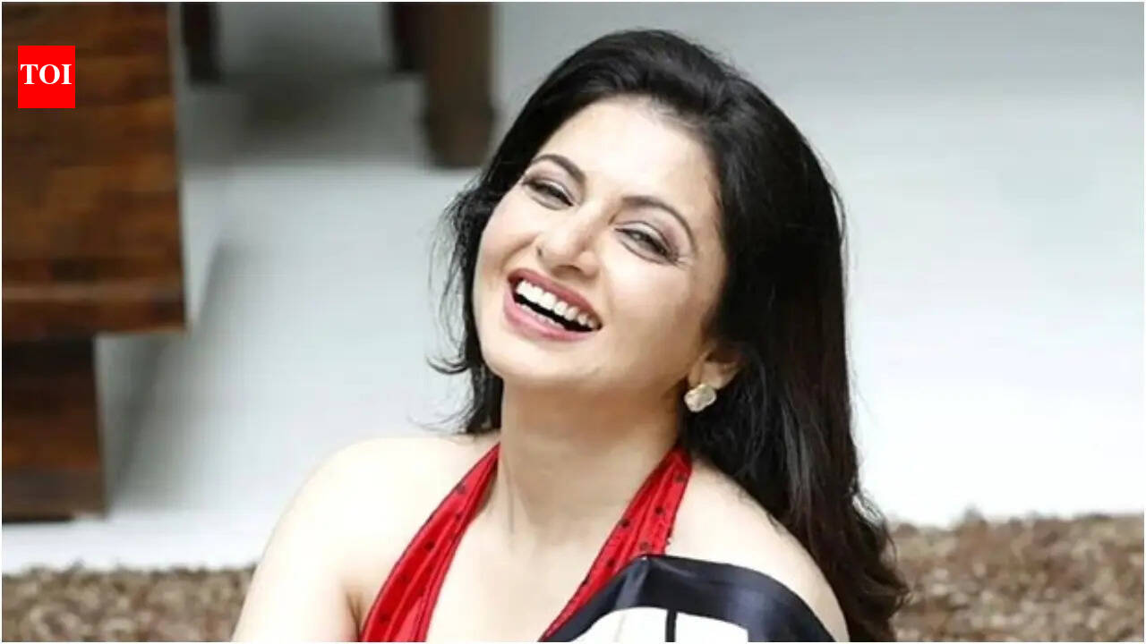 ‘I was scolded by Yash Chopra’: Bhagyashree opens up about the iconic offers she turned down | Hindi Movie News
