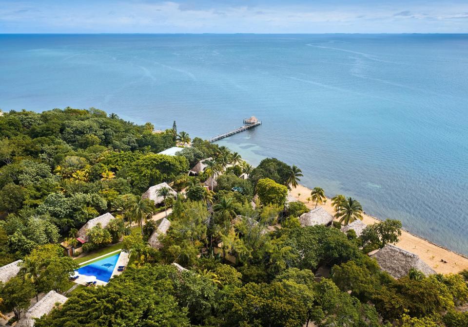Graphic Inside Look: Turtle Inn, A Coppola Hideaway