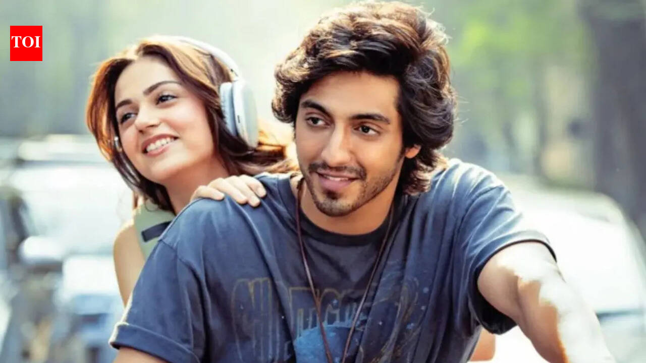 Ahaan Panday: 'Saiyaara' co-stars Ahaan Panday and Aneet Padda spark dating buzz as fans spot matching tattoos | Hindi Movie News