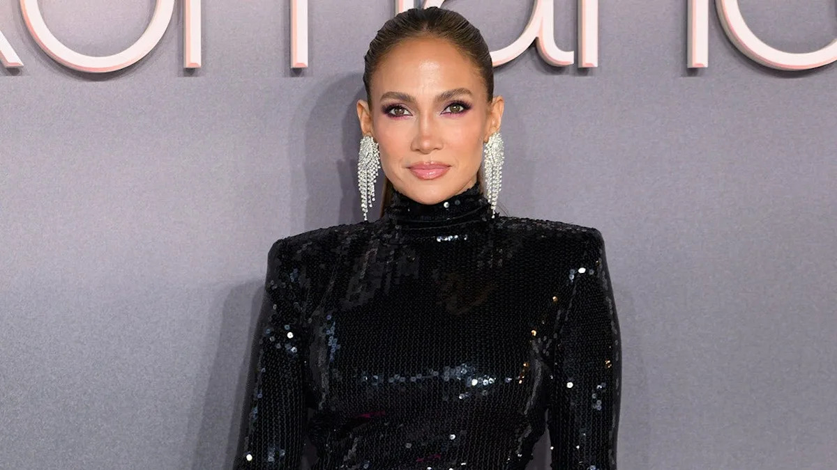 Jennifer Lopez admits she 'would've had sex' with entire star-studded 90s movie cast