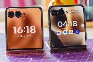 Motorola Razr 60 Ultra (left), Razr 70 Ultra on the right