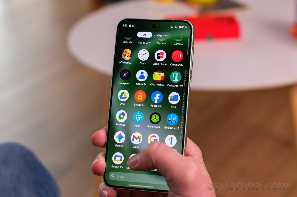 OnePlus defies RAM crisis, offers the 15R with more memory