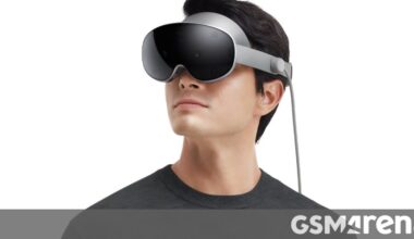 Samsung starts taking pre-orders for the Galaxy XR in the UK, multiple deals available