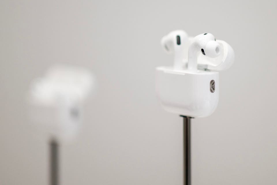 US-TECHNOLOGY-AI-APPLE