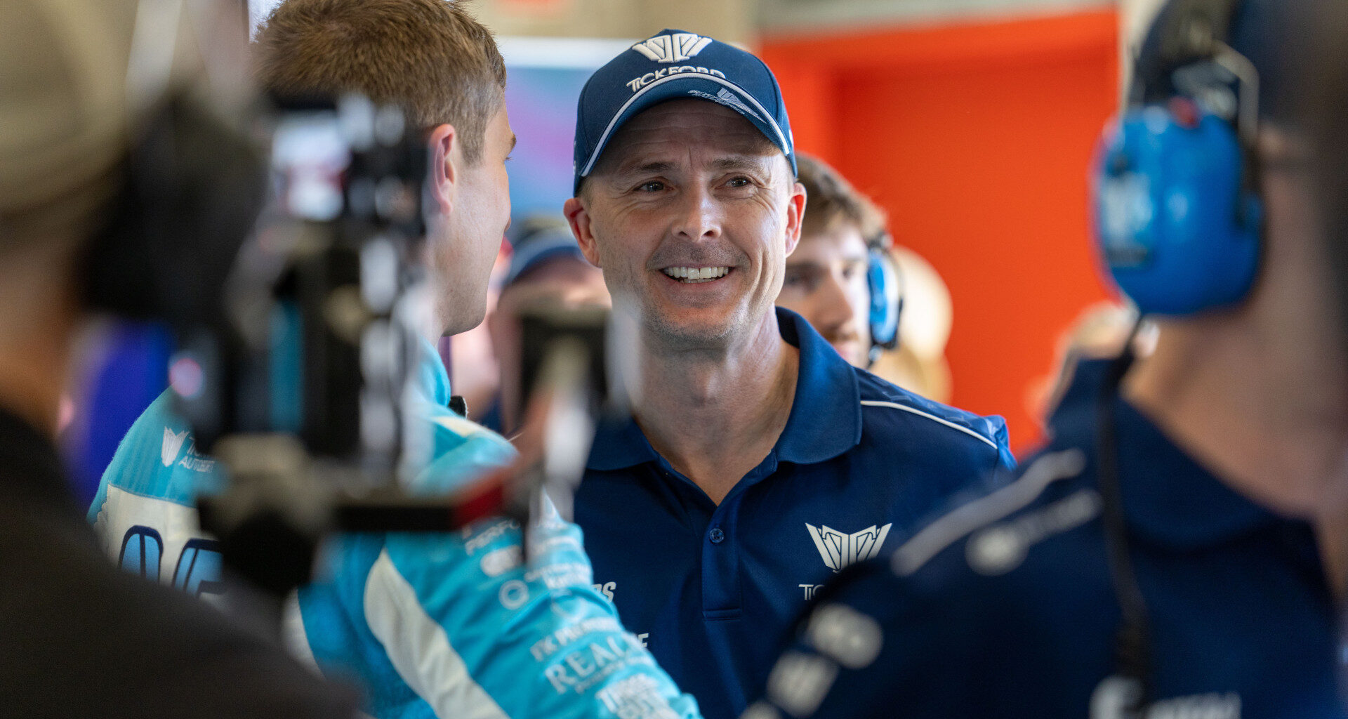 Supercars news: Mark Winterbottom replaces Thomas Randle for Darwin finale