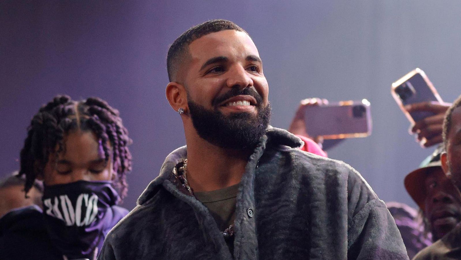 Drake Passes One Of The Most Successful Singers Of All Time