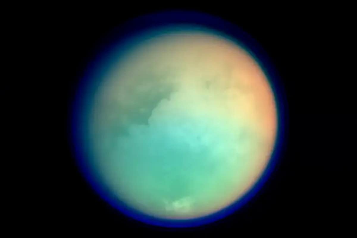 James Webb Spots the Same Mystery Chemical Fingerprint on Titan and Pluto