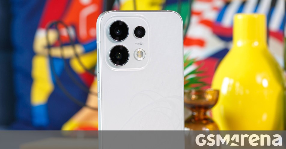 Oppo Reno16 Pro in for review