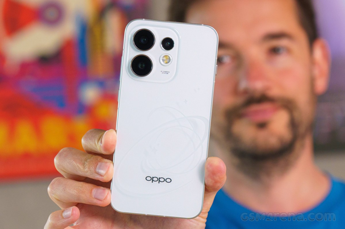 Oppo Reno16 in for review