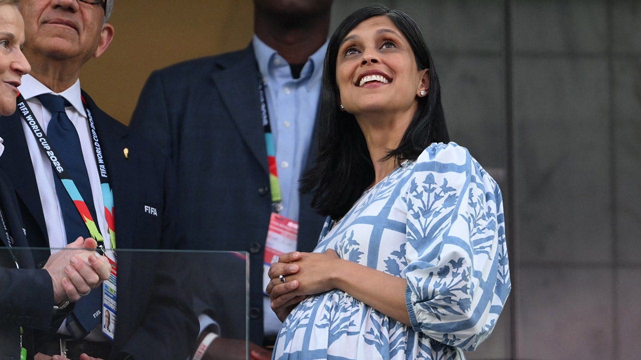 Brad Pitt, Colin Farrell among stars at Team USA World Cup match in LA