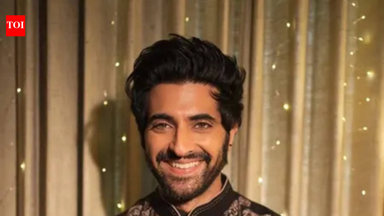 Akshay Oberoi Describes Surreal Experience Working with Shah Rukh Khan in 'King' |