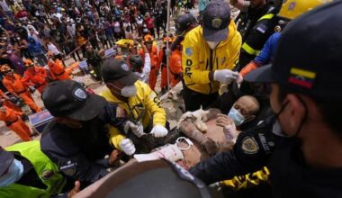 Venezuela quakes: Story of survival cuts through days of tragedy