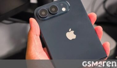 Foldable iPhone Ultra dummy appears in black finish