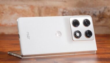 Motorola Razr Fold review: Design, build quality, handling