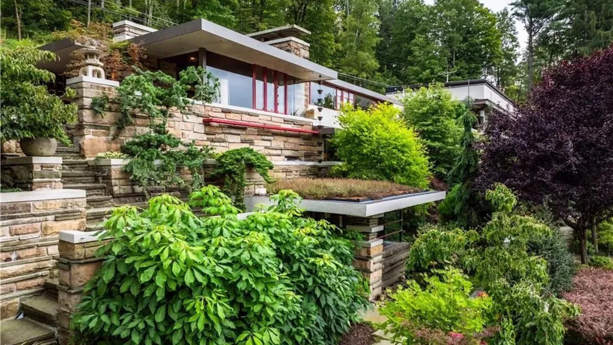 Modernist Estate Created by Frank Lloyd Wright’s Fallingwater Builder Is Listed for $2.8 Million After Being Saved From Abandonment