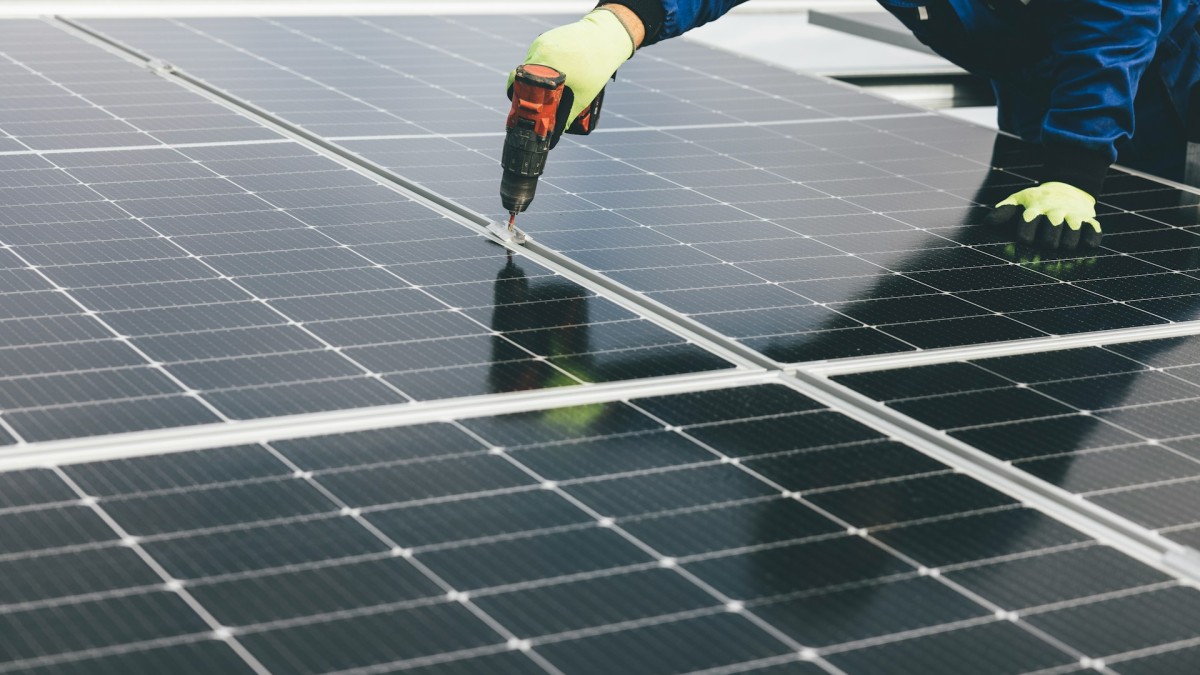 Solar Tops Coal in U.S. Power Mix for the First Month Ever