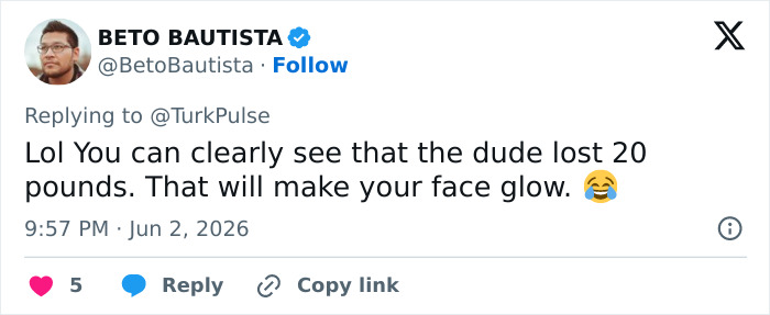 Tweet about weight loss impact making face glow after jawline transformation