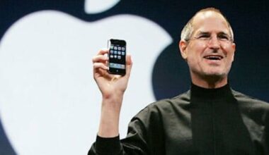 Study links iPhone rollout to decline in US birth rates
