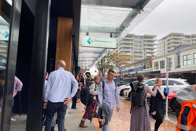 SunLive - Bomb threat sparks council evacuation