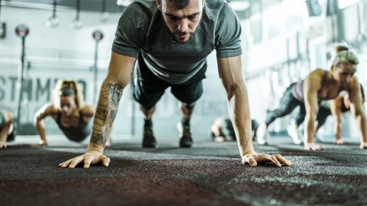 I Held a Two-Minute Plank Everyday for 40 Days. It Completely Redefined My Core