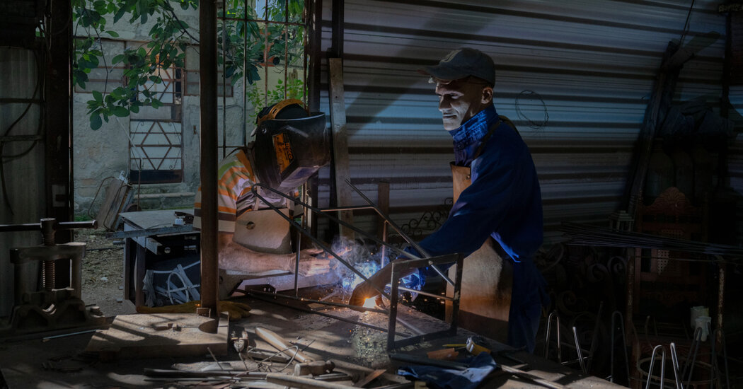 Cuba Announces Sweeping Overhaul of Struggling Communist Economy, But Obstacles Remain