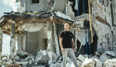 ReliefAid’s Mike Seawright: Hawke’s Bay man brings Kiwi aid to world’s most dangerous front lines