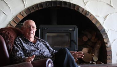Les Mills, Olympic athlete and ex-Auckland Mayor, dies at 91