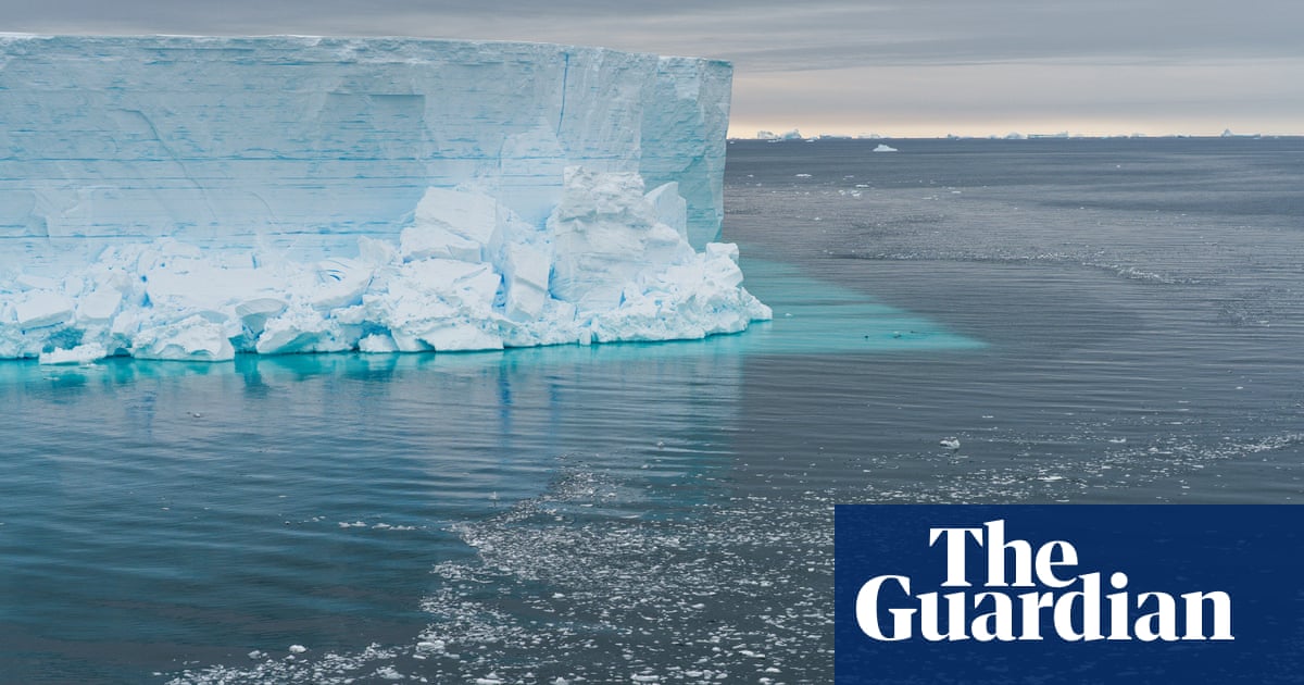 Antarctica’s west coast missing an area of sea ice the size of France as temperatures peak 20C above average | Antarctica
