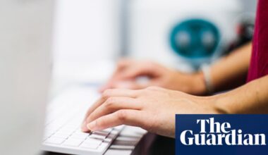 Canadian healthcare staff decry ‘cruel hoax’ after scam email promises paid day off | Canada