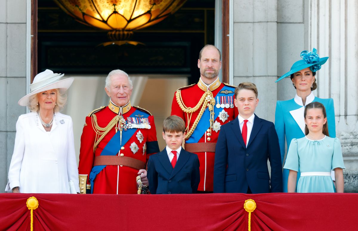 Princess Charlotte rewears a sentimental diamond horseshoe brooch with a special connection to Queen Elizabeth II.