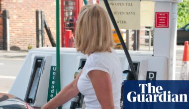 UK inflation stays at 2.8% as slowing food prices offset rising transport costs | Inflation