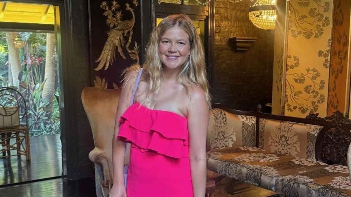 Coogee shark attack: Young mother Leah Stewart has arm amputated